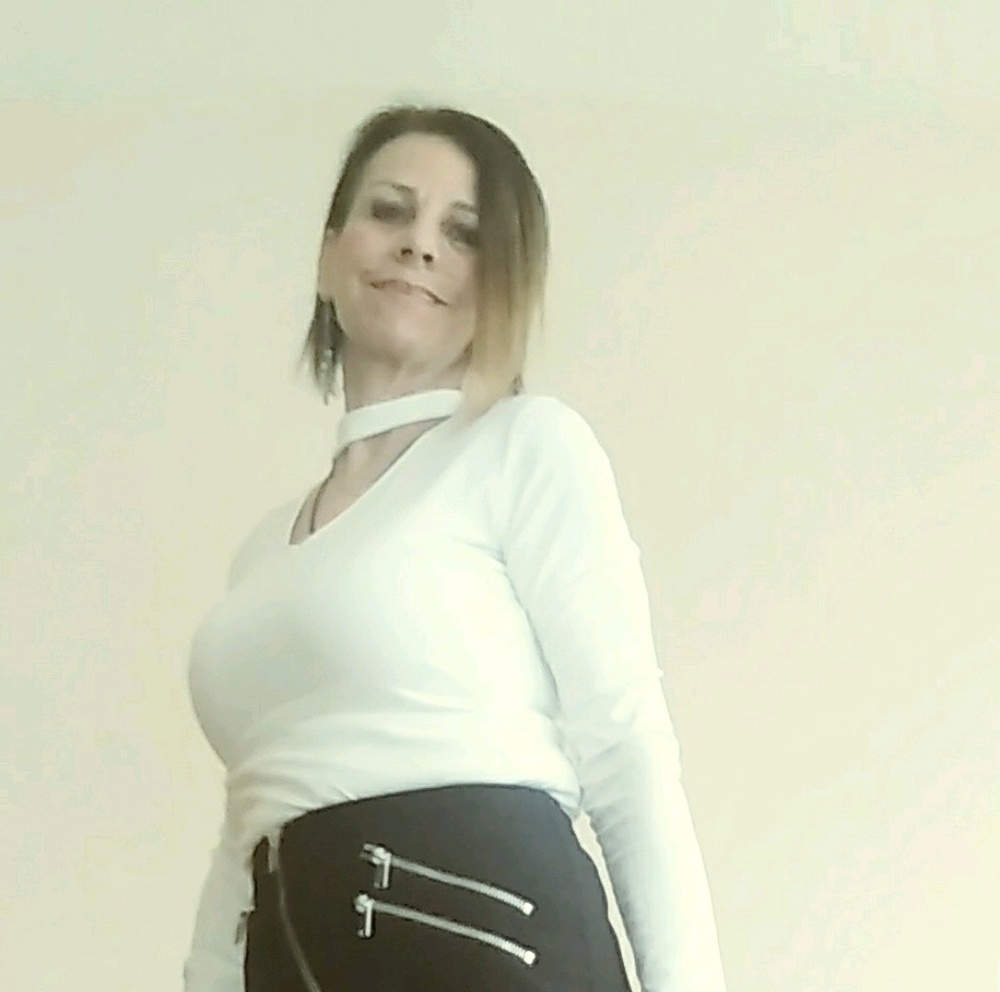 Meet your Posher, Linda